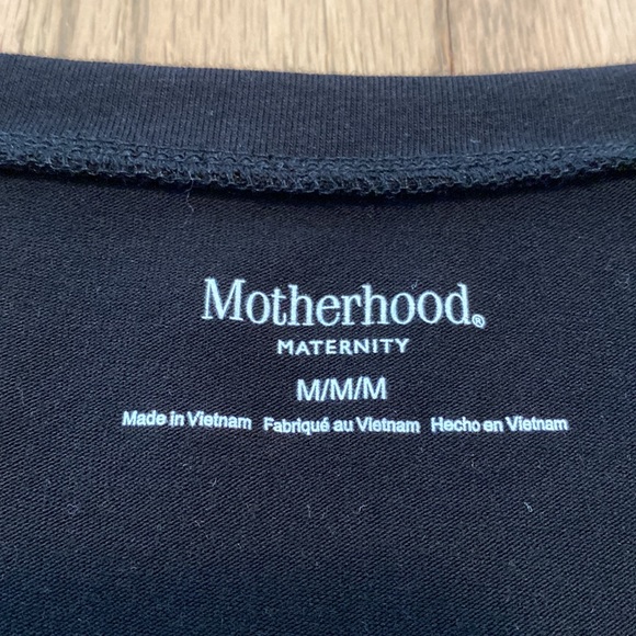 NWOT Motherhood Maternity M Mama Saurus Top - Picture 3 of 13